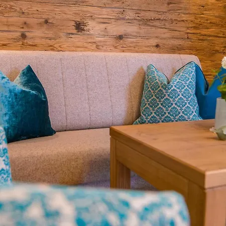 Garni Lavendel 4* לך אם ארלברג