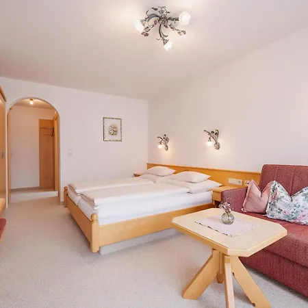 Garni Lavendel מלון דירות 4*