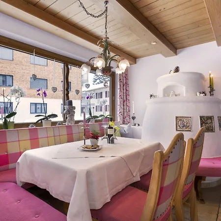 Garni Lavendel Hotel apartamentowy Lech am Arlberg