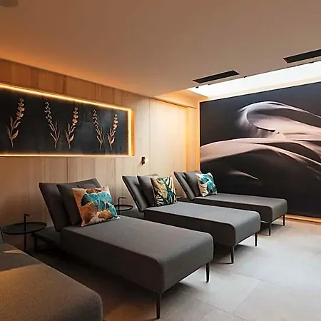 Garni Lavendel Hotel apartamentowy Lech am Arlberg