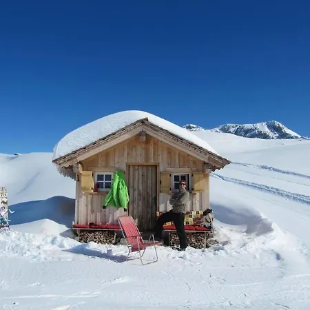 Garni Lavendel Hotel apartamentowy Lech am Arlberg